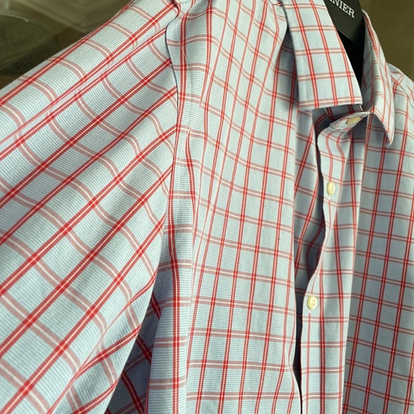 Banana Republic Dress Shirt - Picture 2 of 5